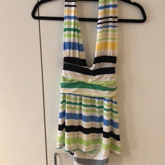 Halter top - Picture 3 of 4